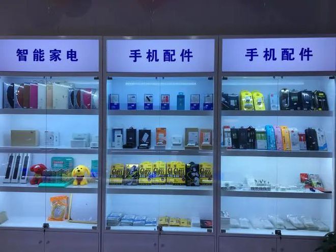 手机店的生存密码 看似惨淡，实则暗藏生财之道